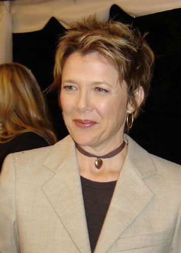 Annette Bening Wallpaper hot | Glamour Wallpapers